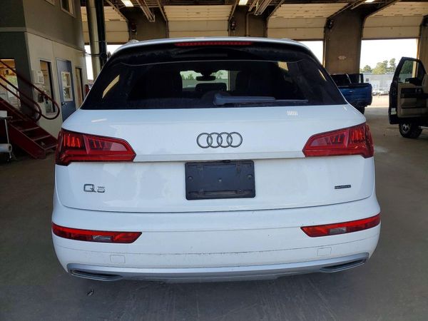 2019 AUDI Q5 quattro Premium