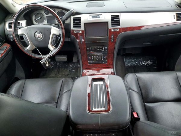 2013 CADILLAC ESCALADE ESV Premium