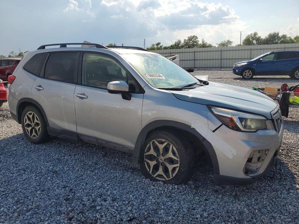 2020 SUBARU FORESTER Prm+ES+KA — Passenger 3/4
