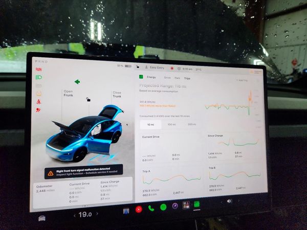 2026 TESLA MODEL Y