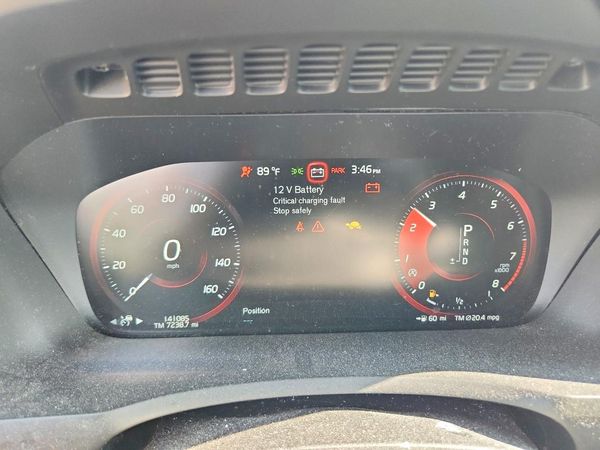 2018 VOLVO XC90 Momentum