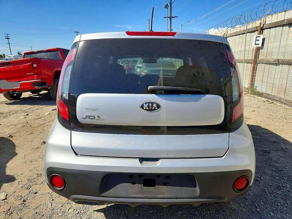 2018 KIA SOUL Base