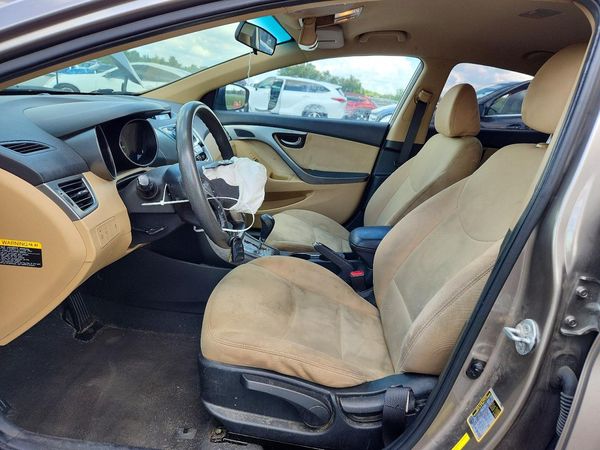 2013 HYUNDAI ELANTRA