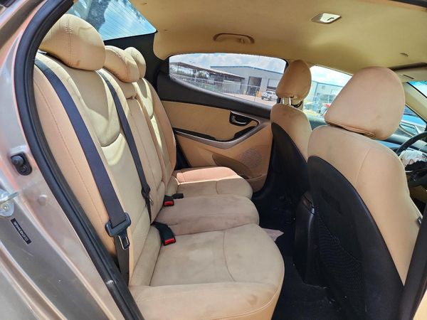 2013 HYUNDAI ELANTRA
