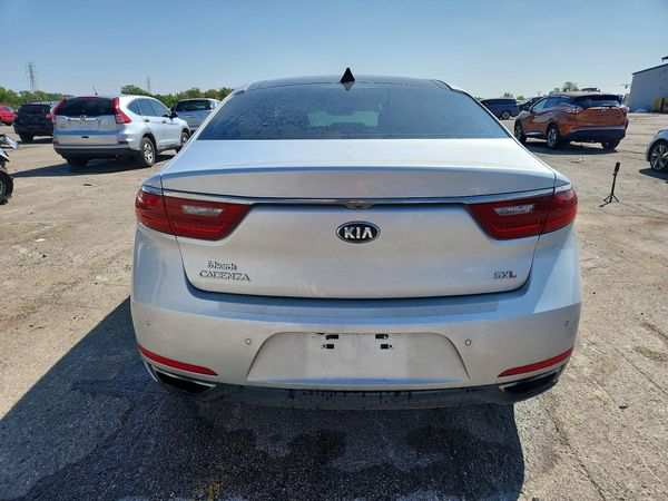 2018 KIA CADENZA