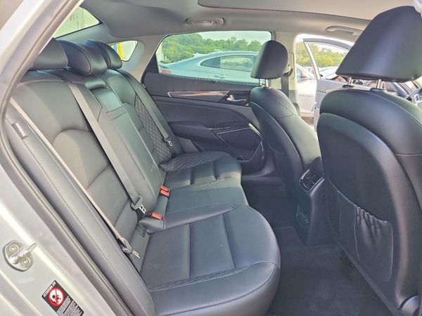 2018 KIA CADENZA