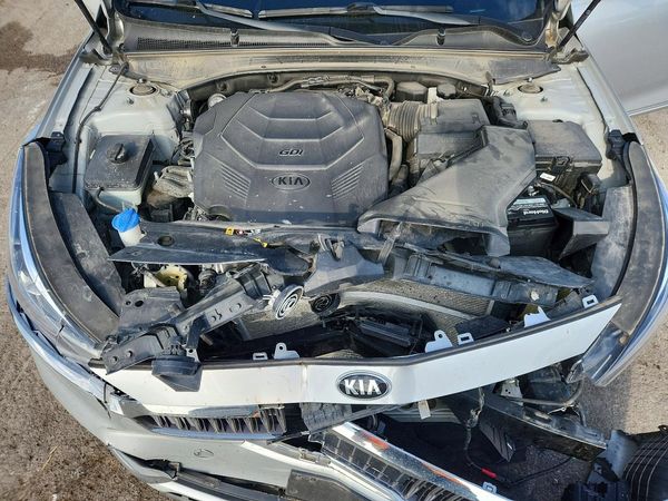 2018 KIA CADENZA