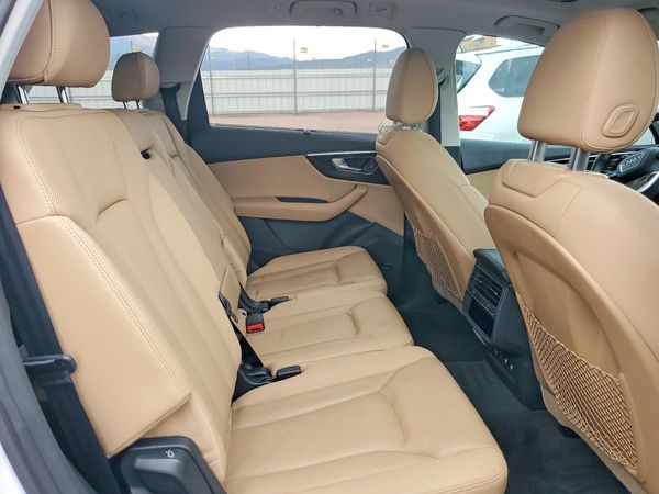 2020 AUDI Q7 quattro Prestige