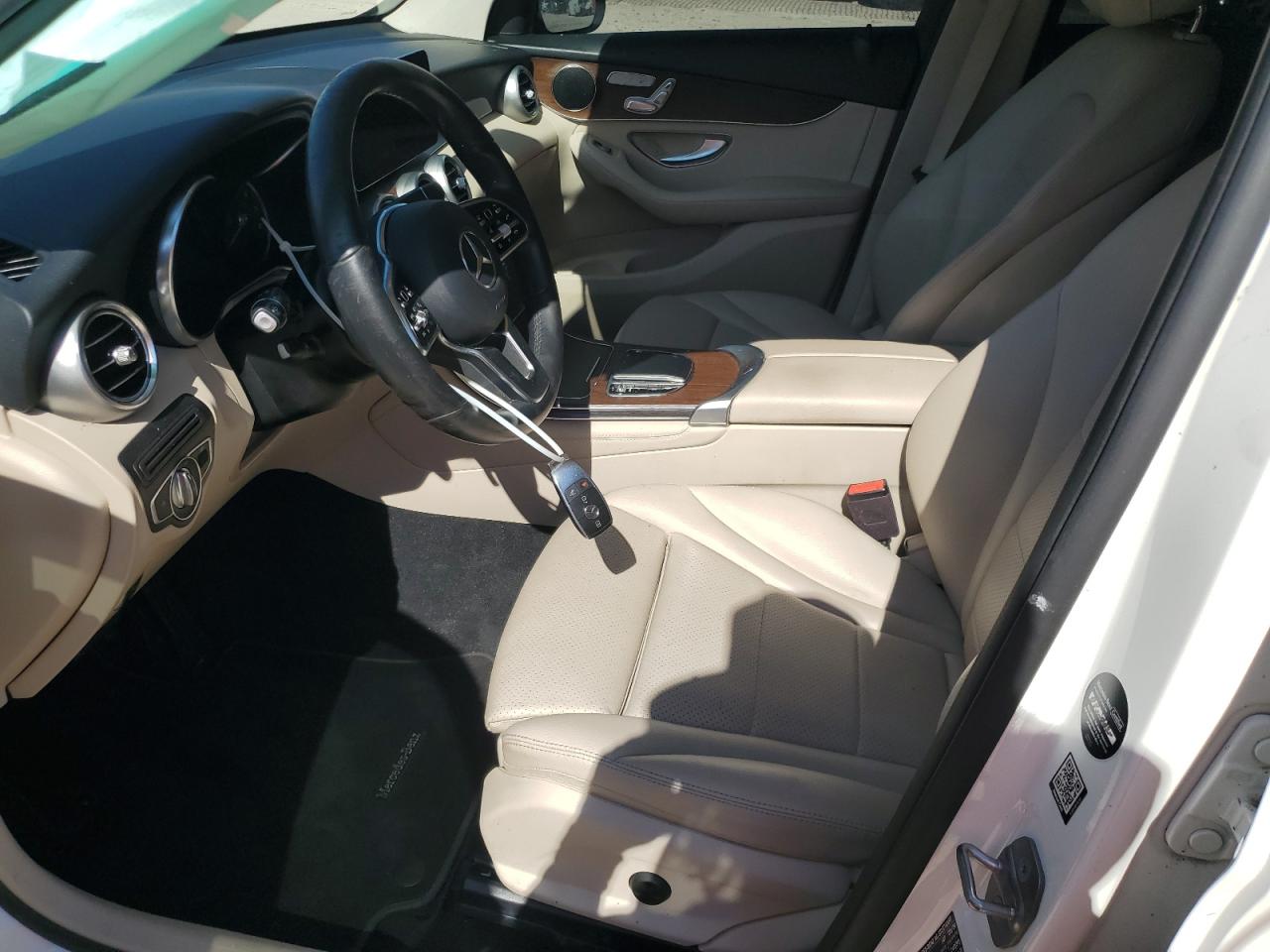 2020 MERCEDES-BENZ GLC GLC300