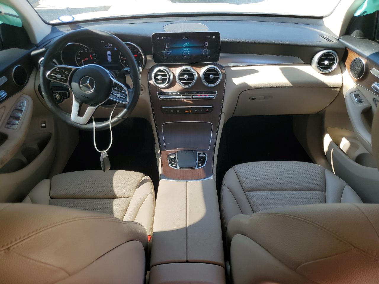 2020 MERCEDES-BENZ GLC GLC300