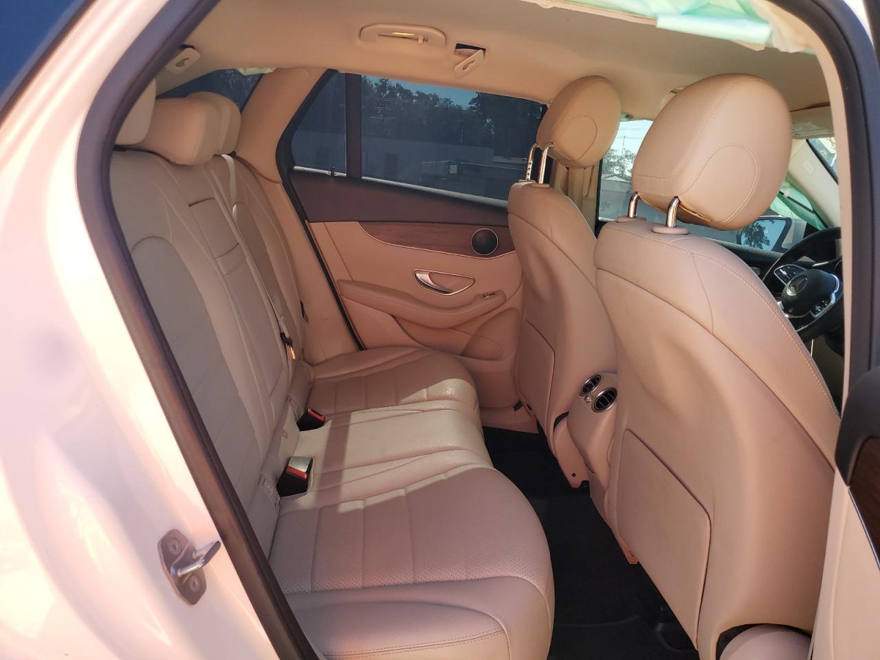 2020 MERCEDES-BENZ GLC GLC300