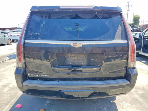 2016 CADILLAC ESCALADE ESV Luxury