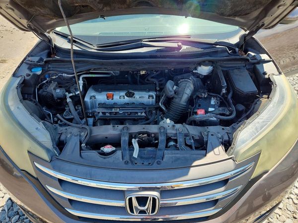 2014 HONDA CRV EX — Engine bay