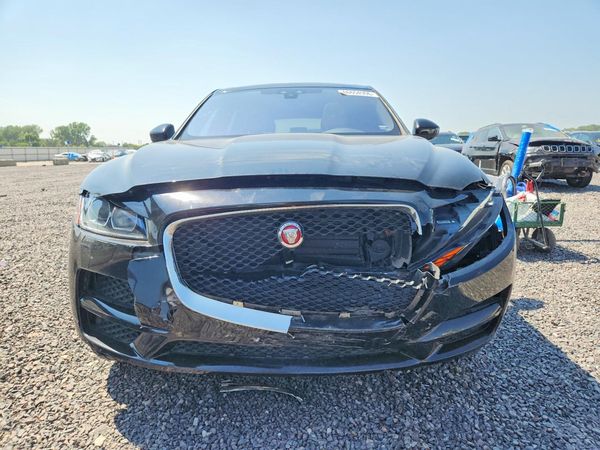 2017 JAGUAR F-PACE Premium