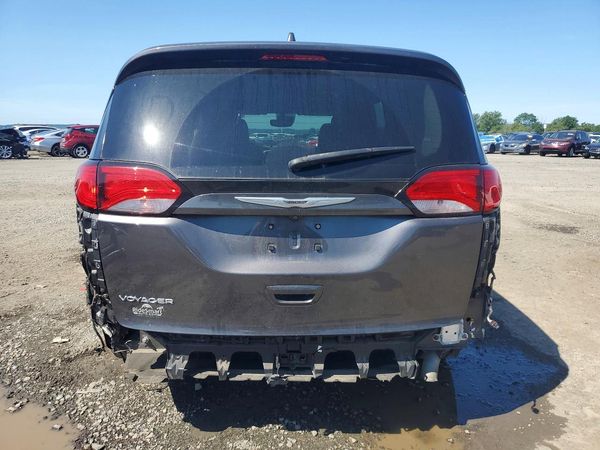2021 CHRYSLER VOYAGER LXI