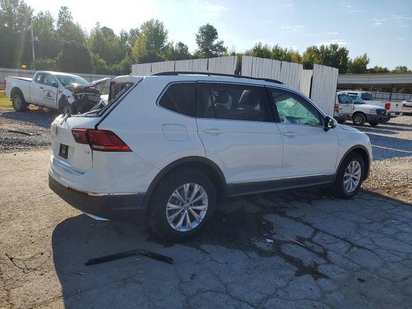 2018 VOLKSWAGEN TIGUAN SE, SEL