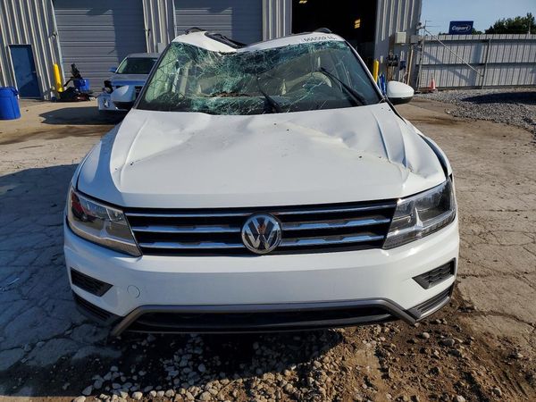 2018 VOLKSWAGEN TIGUAN SE, SEL