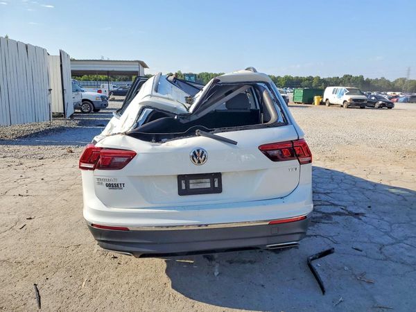 2018 VOLKSWAGEN TIGUAN SE, SEL