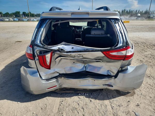 2019 TOYOTA SIENNA