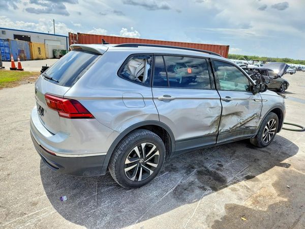 2022 VOLKSWAGEN TIGUAN S