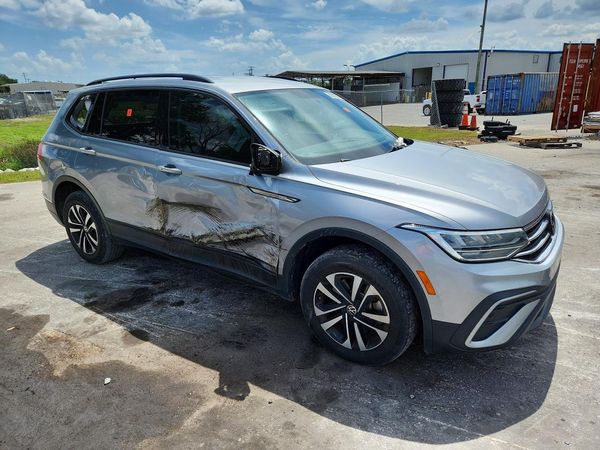 2022 VOLKSWAGEN TIGUAN S