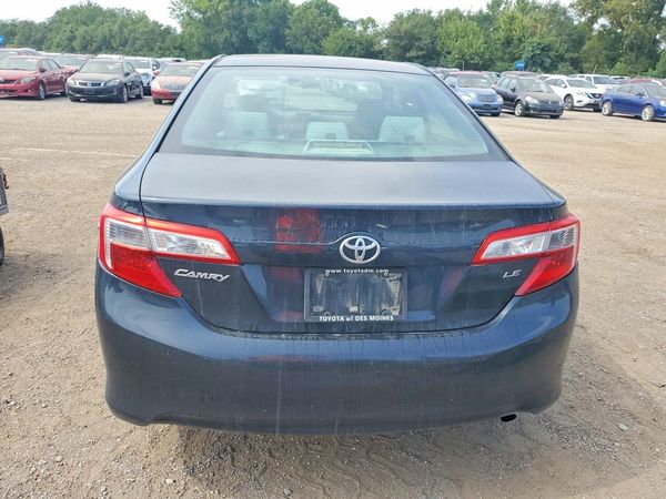 2014 TOYOTA CAMRY
