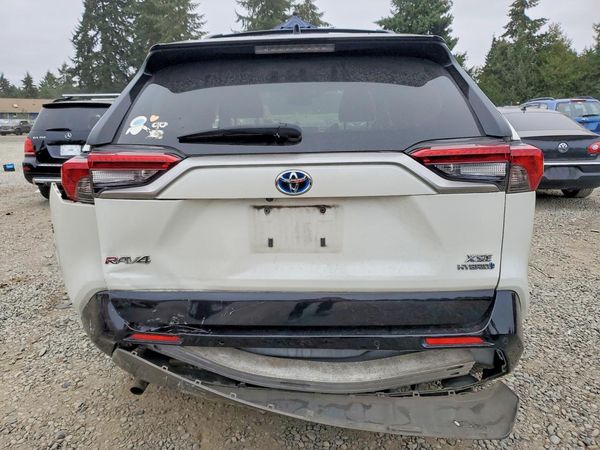 2019 TOYOTA RAV4 XSE HV 4WD — DIRR