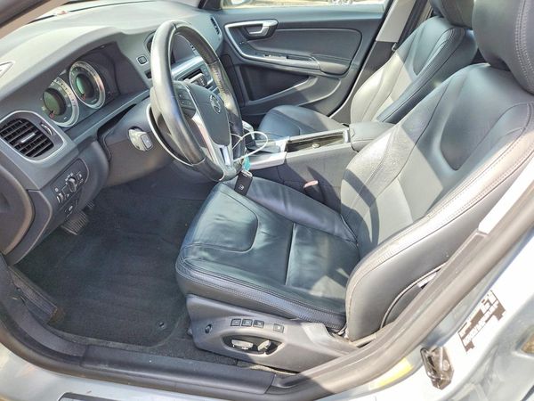 2013 VOLVO S60