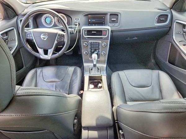 2013 VOLVO S60