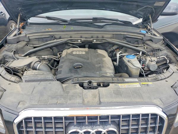 2013 AUDI Q5 Premium Hybrid