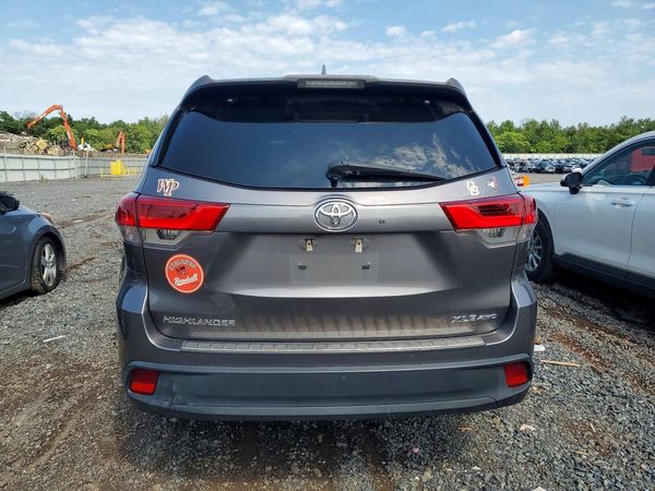 2019 TOYOTA HIGHLANDER