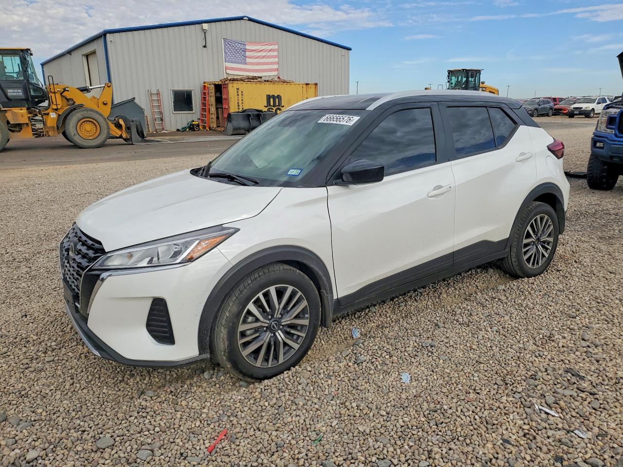 2022 NISSAN KICKS