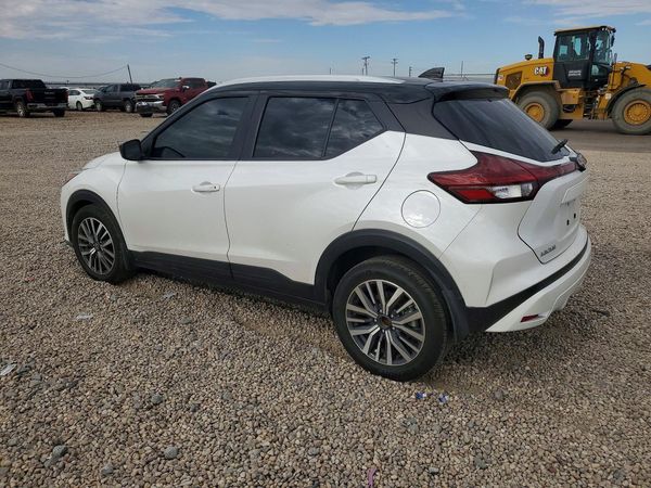 2022 NISSAN KICKS