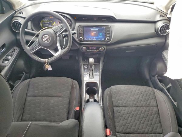 2022 NISSAN KICKS