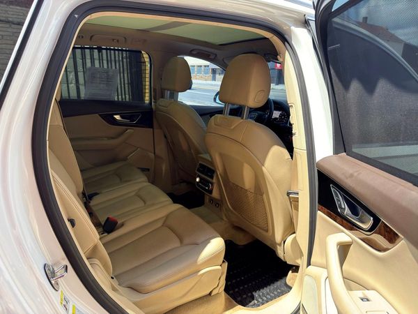 2018 AUDI Q7 quattro Prestige