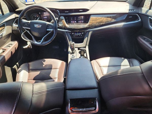 2020 CADILLAC XT6