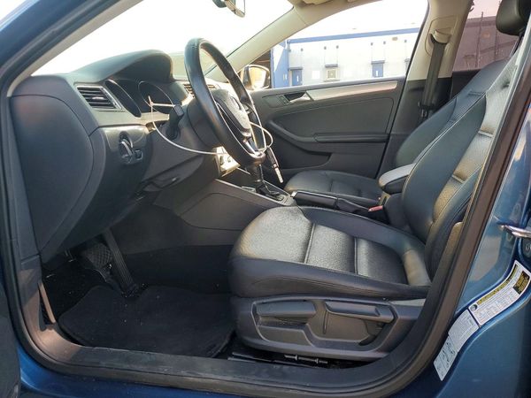 2017 VOLKSWAGEN JETTA