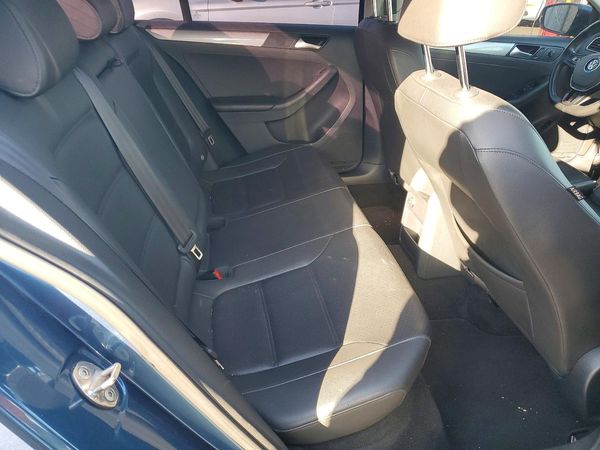 2017 VOLKSWAGEN JETTA