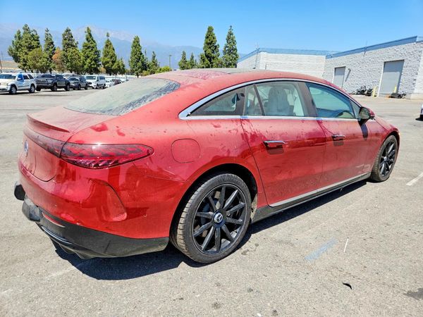 2022 MERCEDES-BENZ EQS SEDAN
