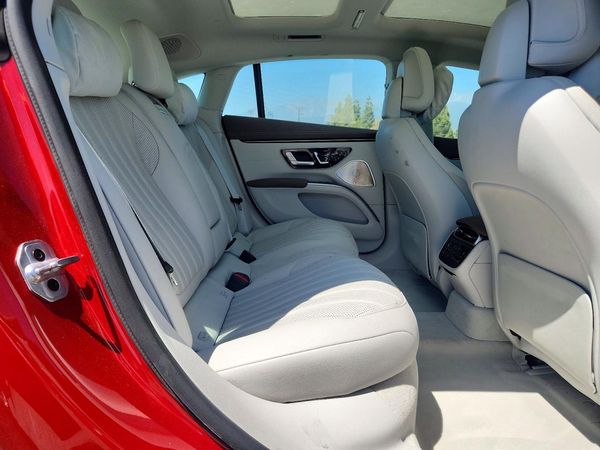 2022 MERCEDES-BENZ EQS SEDAN