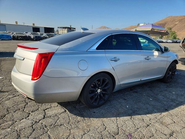 2015 CADILLAC XTS