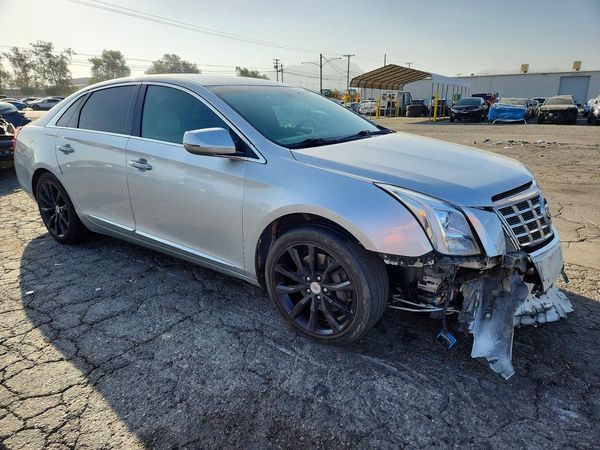 2015 CADILLAC XTS