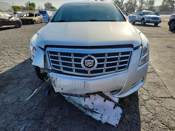 2015 CADILLAC XTS