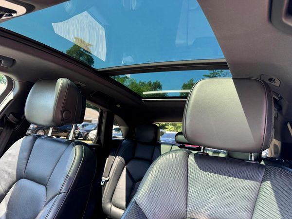 2020 PORSCHE MACAN