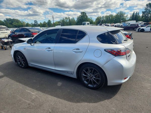2013 LEXUS CT 200h