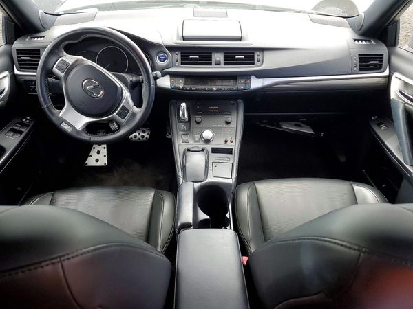 2013 LEXUS CT 200h