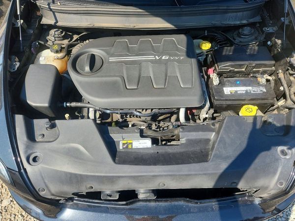 2015 JEEP CHEROKEE Latitude — Engine bay