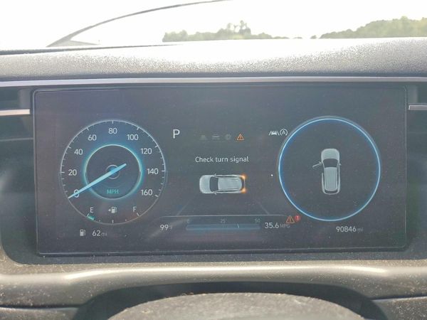 2022 HYUNDAI TUCSON