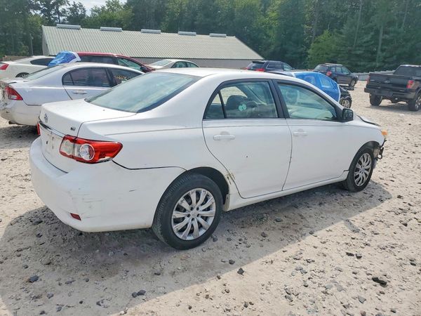 2013 TOYOTA COROLLA