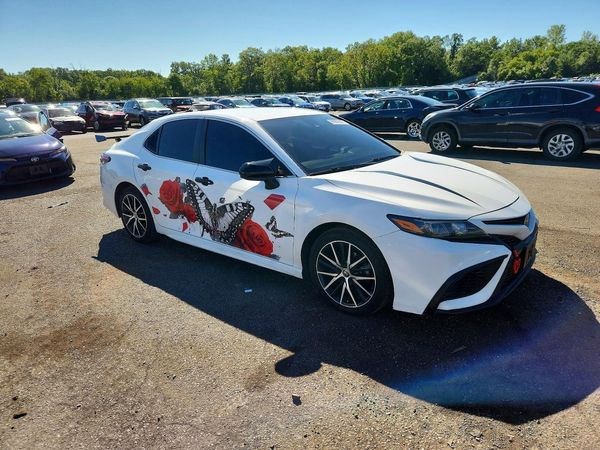 2021 TOYOTA CAMRY